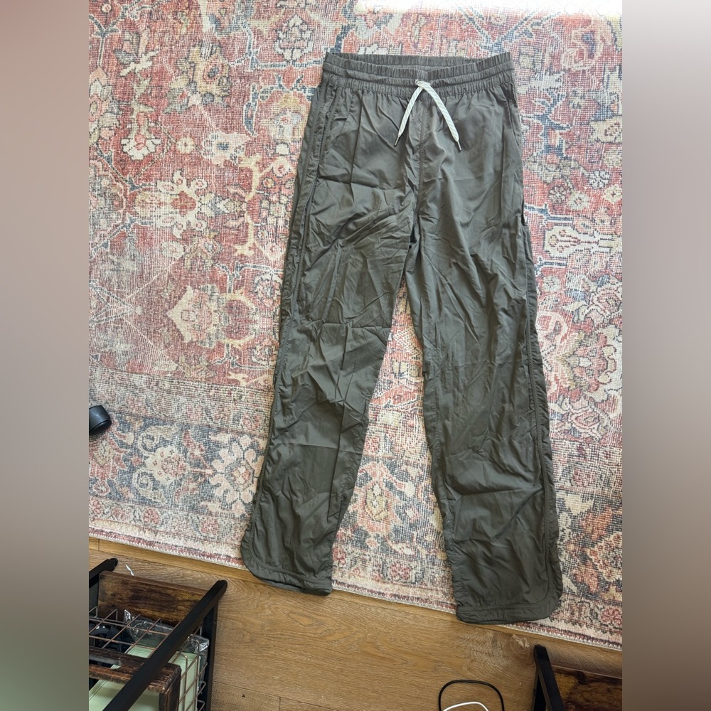 Vuori Men's Forest Green Joggers